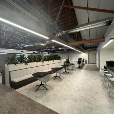 Jaguar Land Rover 15